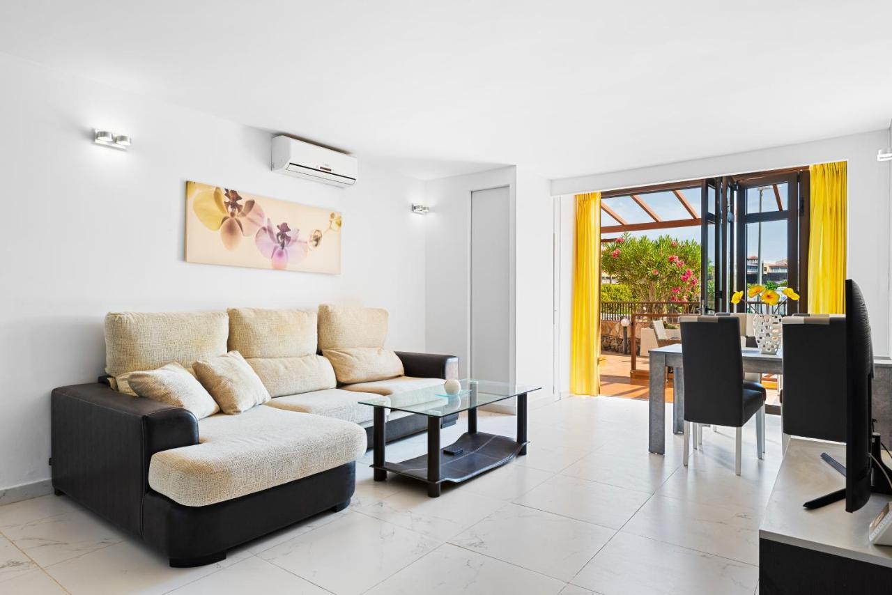 Neptuno Pool And Beach Private Access Puerto de Santiago  Exterior photo